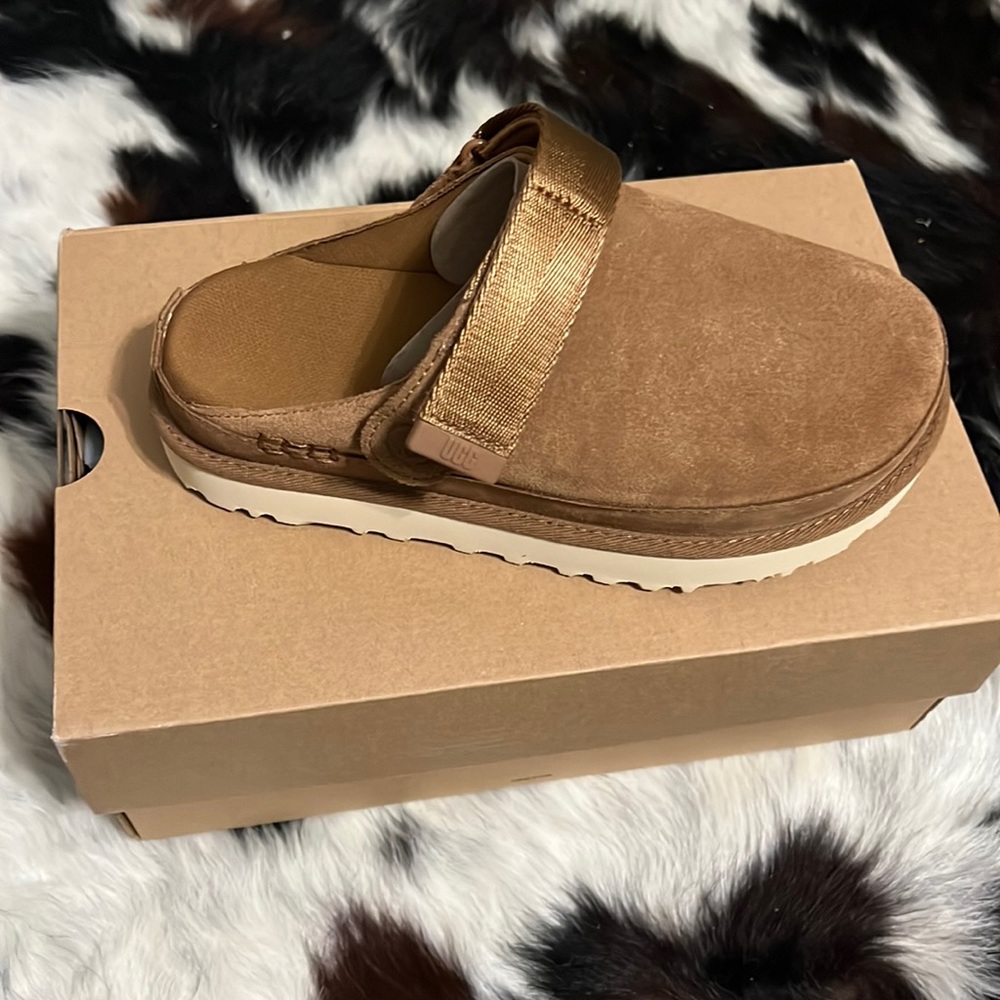 Ugg clogs